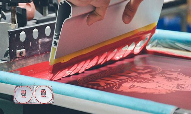 اجرای چاپ سیلک اسکرین روی سطوح مختلف